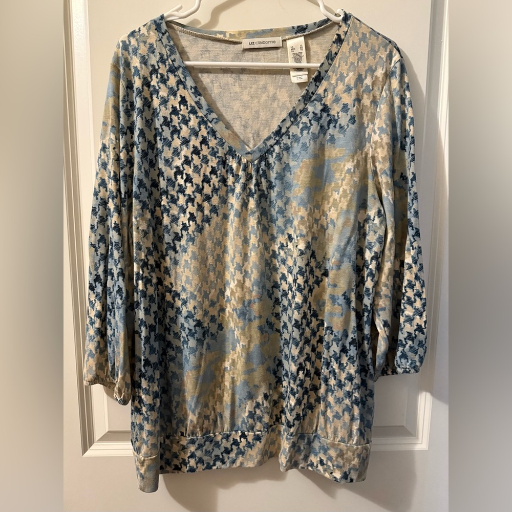 Liz Claiborne Blue and Cream Print Blouse